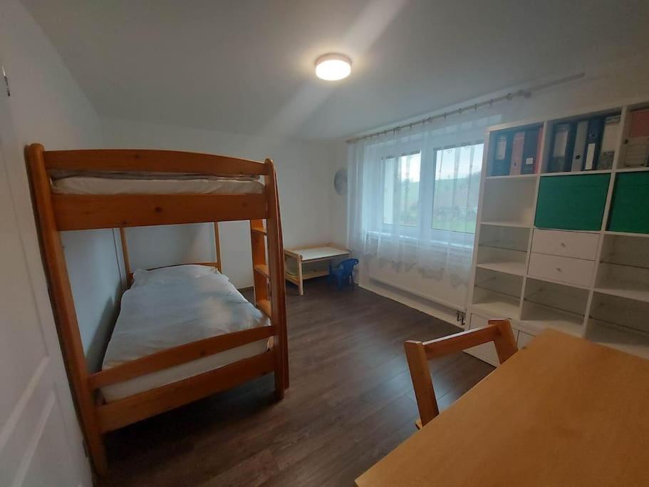 Villa Dum Nedaleko Resovskych Vodopadu à Tvrdkov Extérieur photo